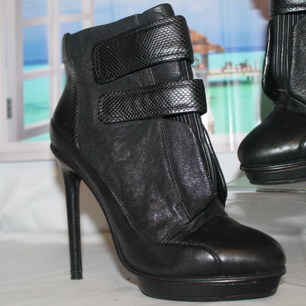 $285 BCBG MAXAZRIA MA NIGHT Leather Platform Sky High Heels Booties Boots